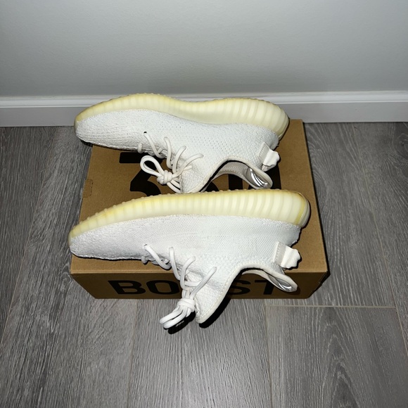 Adidas YEEZY 350 boost V2 cream/ triple white - Picture 2 of 5